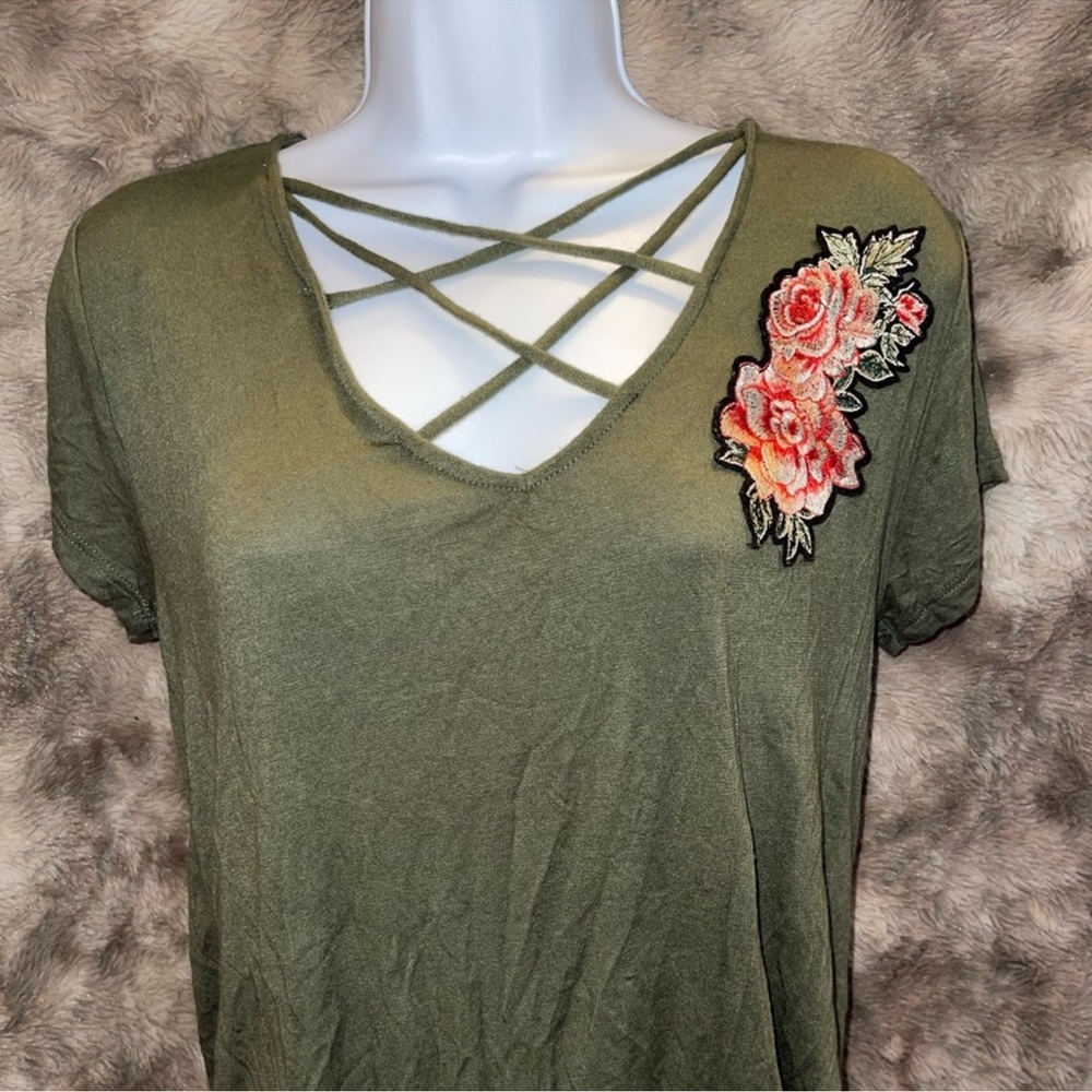 Rue21 Medium Crisscross Rose Patch Army Green Top